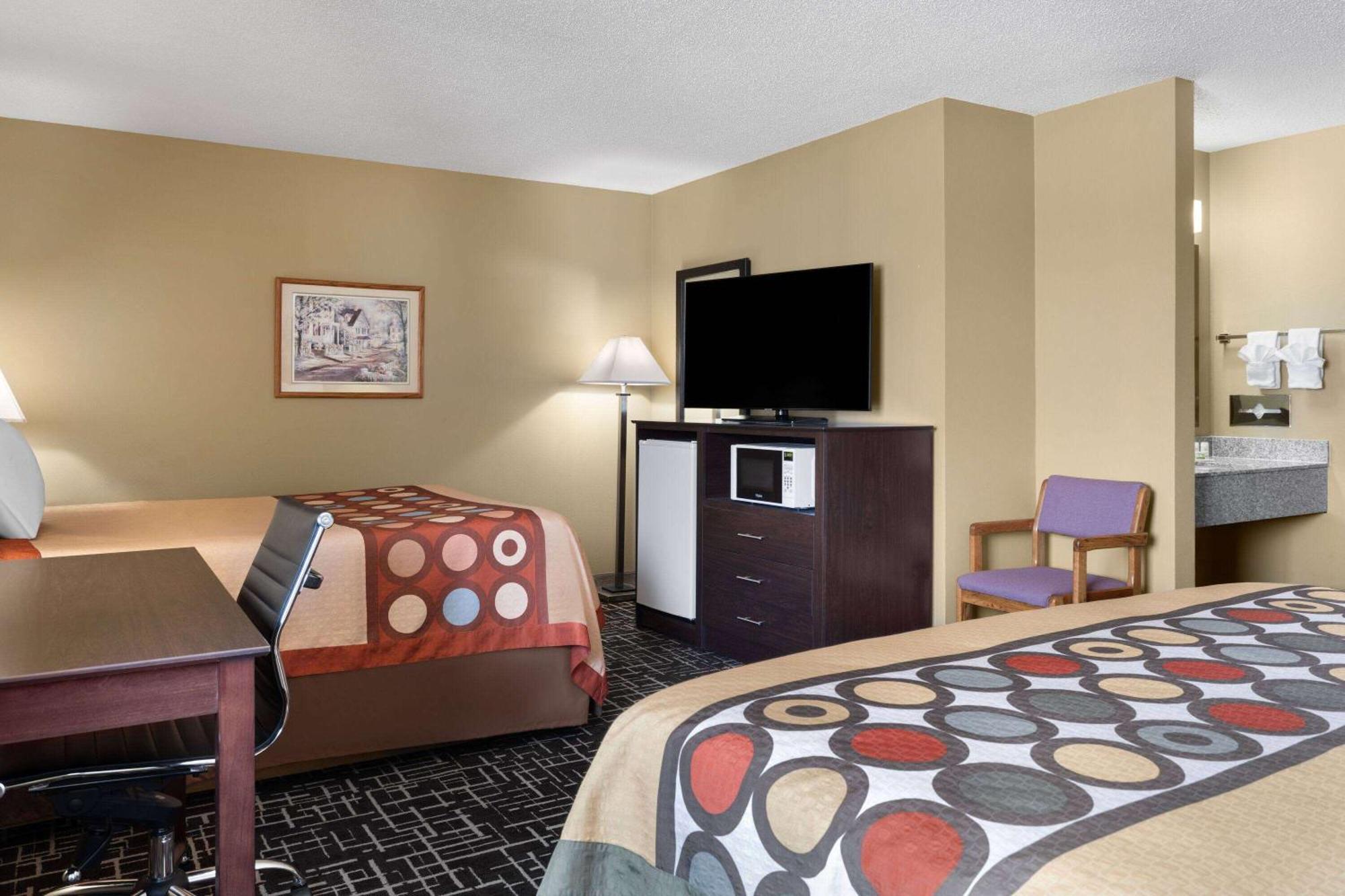 Super 8 By Wyndham Dyersville Extérieur photo
