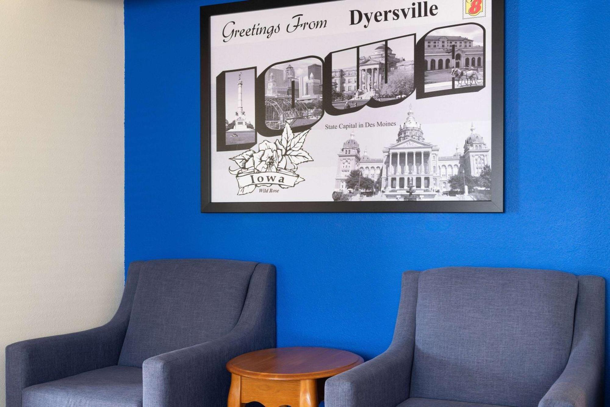 Super 8 By Wyndham Dyersville Extérieur photo